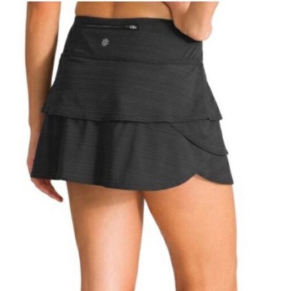 Athleta Black Striped Swagger Skort Tiered Ruffle Athletic Tennis XL